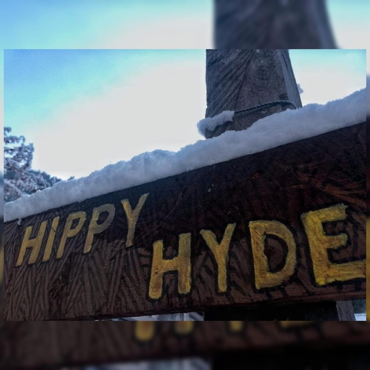 Отель Hippy Hyde Kalga Kalgha Экстерьер фото